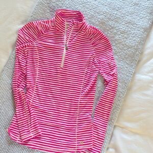 Lilly Pulitzer form-fitting sportswear XS. This fits like an XXS